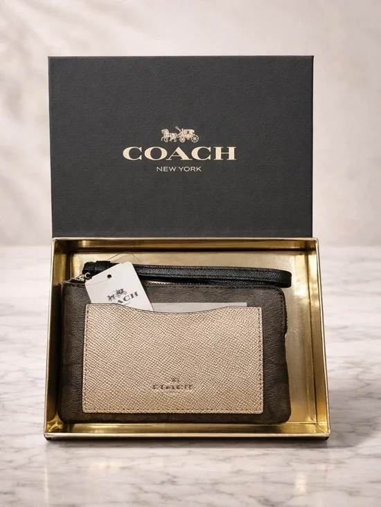 Coach Boxed Corner Zip Wristlet Brown Black Metallic Platinum NIB / NWT - Picture 5 of 6